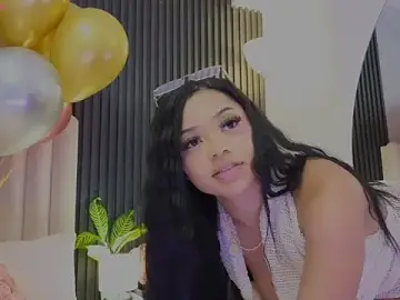 Stripchat Watch Live Sex Cams of Madiee_Rhea