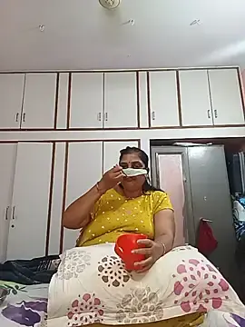 Stripchat Sex Cam of Ragavi-kannada-telugu