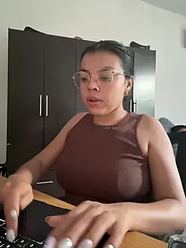Stripchat Sex Chat of Adri_zu