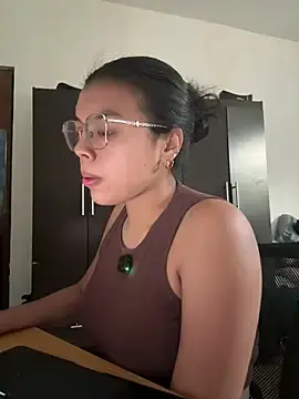 Stripchat Live Porn of Adri_zu