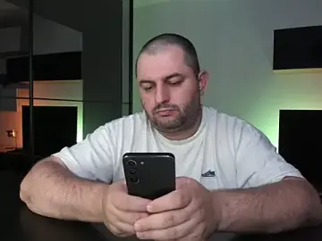 Stripchat Free Porn Cam of DravenPeak