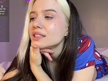 Stripchat Nude Webcam of _blowjob_queen