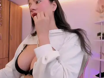 Stripchat Live Sex Cam of KittyFeet1