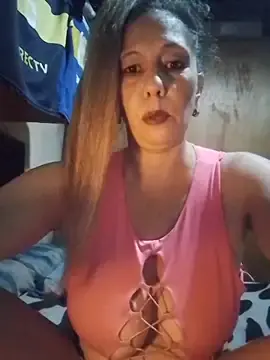 Stripchat Watch Live Sex Cams of bellarubia