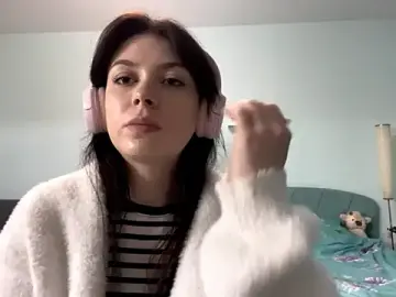 Stripchat Nude Webcam of EdelinBegsher