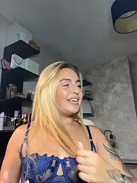 Stripchat Live Porn of CharlottemilfUKx