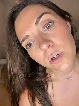 Stripchat Nude Webcam of Chloe-ta