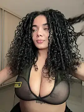 Stripchat Best Webcam of Curlyierr