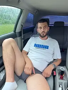 Stripchat Live Sex of Pablo_Hornyguy95