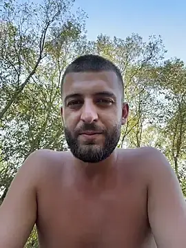 Stripchat Watch Live Sex Cams of Pablo_Hornyguy95