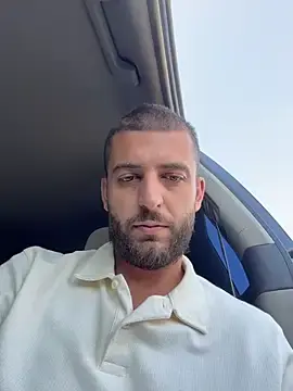 Stripchat Sex Chat of Pablo_Hornyguy95