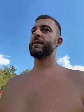 Stripchat Live Porn of Pablo_Hornyguy95