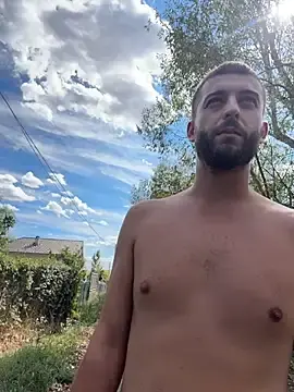 Stripchat Watch Live Sex Cams of Pablo_Hornyguy95