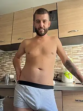 Stripchat Adult Webcams of Pablo_Hornyguy95