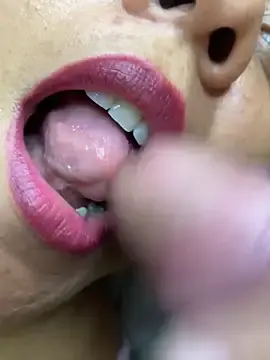 Stripchat Live Porn of mayemarc