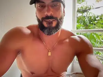 Stripchat Free Porn Cam of romeolovedark