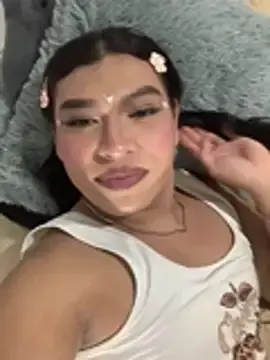 Stripchat Watch Live Sex Cams of miavalentinaaa