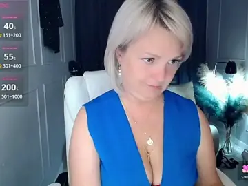 Stripchat Live Sex Cam of Juarnea