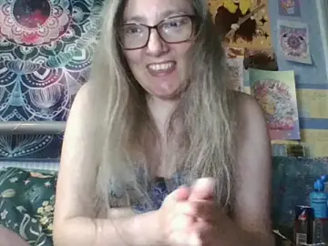 Stripchat Best live sex cam show of Izzylove47