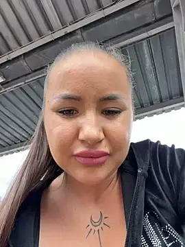 Stripchat Live Sex Cam of beautydiamond