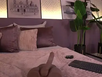 Stripchat Best live sex cam show of ElleDiane