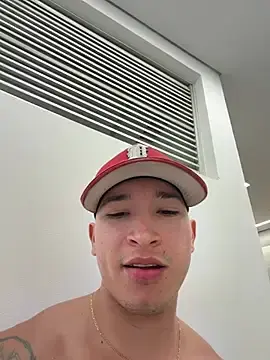 Stripchat Free Live Porn of Horny_nick19