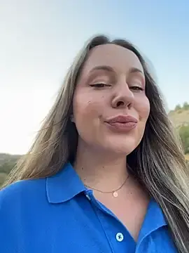Stripchat Live Porn of Mona_Plus