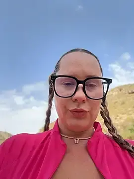 Stripchat Live Porn of Mona_Plus