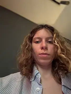 Stripchat Live Sex Cam of RinaMood