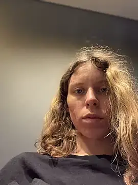 Stripchat Best Webcam of RinaMood