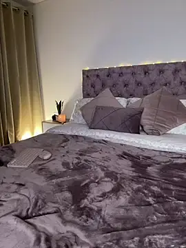 Stripchat Live Sex Cam of Samantha_e2