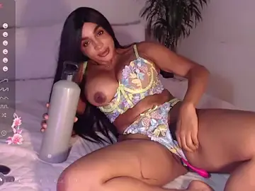 Stripchat Free Porn Cam of destinne_mill_