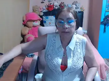 Stripchat Live Sex Cam of milfeddy_