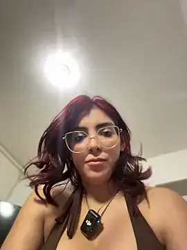 Stripchat Live Sex Cam of MartinaSooler