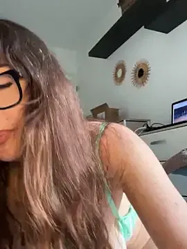 Stripchat Watch Live Sex Cams of Eyline