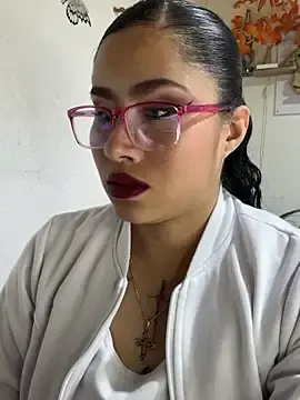 Stripchat Sex Cam of Sweet__Nurse1