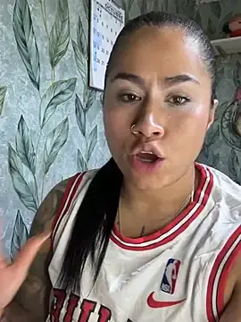 Stripchat Live Sex Cam of Sweet__Nurse1