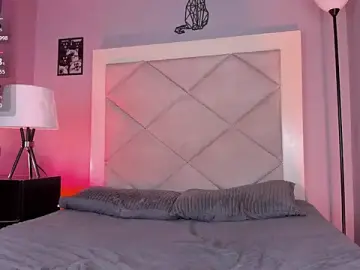 Stripchat Live Sex Cam of Noah__angel