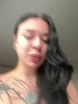 Stripchat Live Sex Cam of AlishaOfThorns