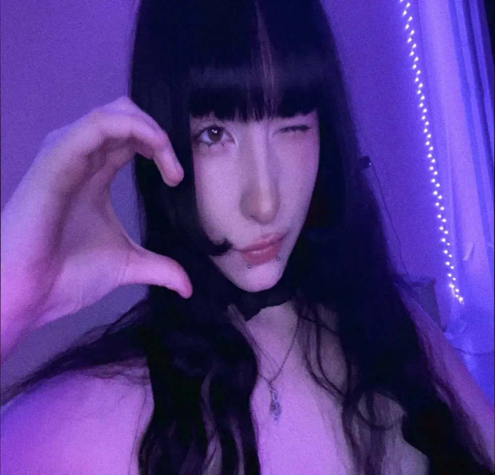 NaemiiBlush