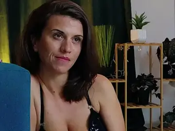 Stripchat Watch Live Sex Cams of ScarlettNoirr