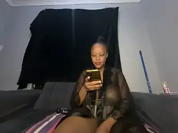 Stripchat Live Sex of Submissivebitchxxx