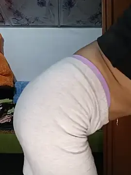 Stripchat Nude Webcam of emali_baba