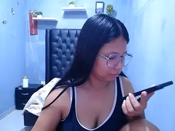 Stripchat Live Sex Cam of Letty_Plugxo