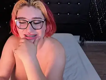 Stripchat Live Sex Cam of Cerecitaa02_