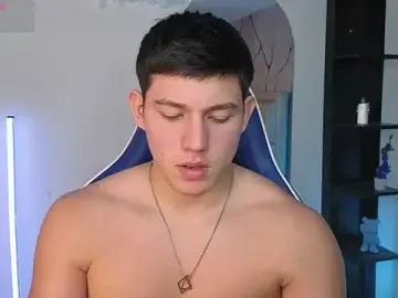 Stripchat Free Live Porn of JamesCr_