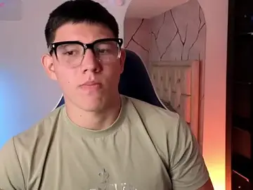 Stripchat Best live sex cam show of JamesCr_