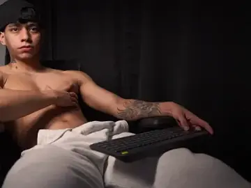 Stripchat Best live sex cam show of Josep_Davies