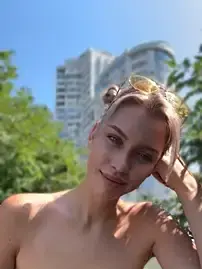 Stripchat Watch Live Sex Cams of KikiWatson