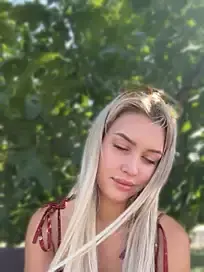 Stripchat Private Sex Chat of KikiWatson